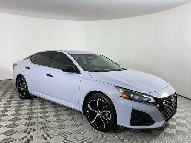 2025 Nissan Altima 2.5 SR