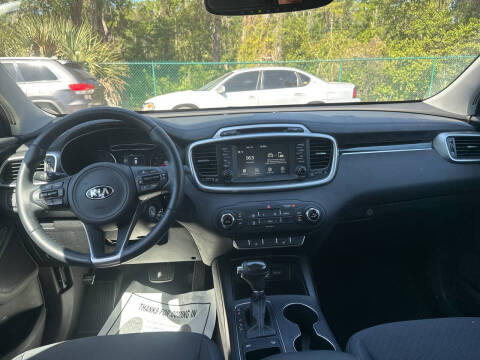2017 Kia Sorento LX