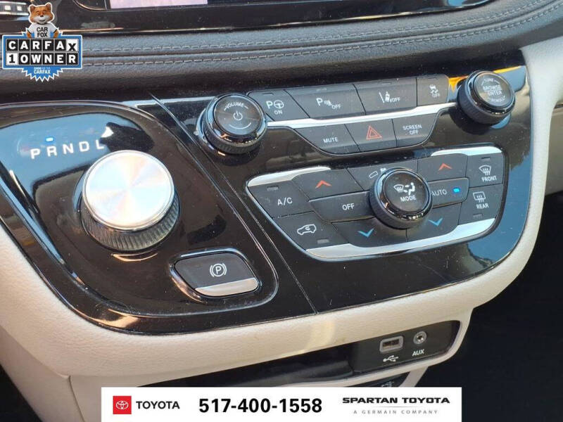 2018 Chrysler Pacifica Hybrid Limited