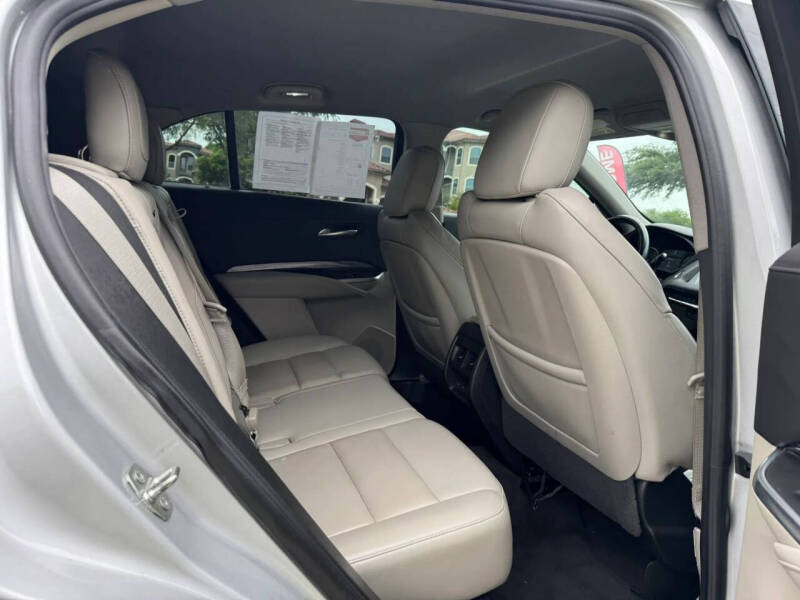 2022 Cadillac XT4 Luxury