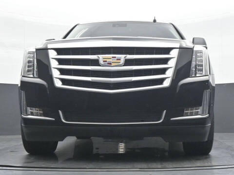 2019 Cadillac Escalade Luxury