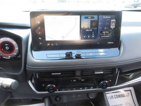 2024 Nissan Rogue SL