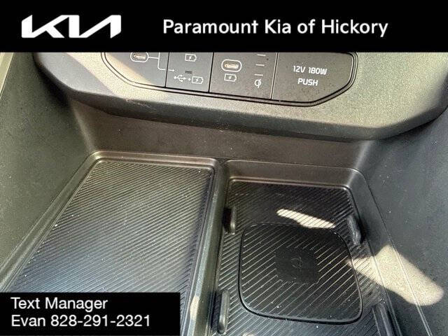 2025 Kia Carnival EX