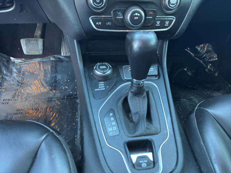 2021 Jeep Cherokee Latitude Plus