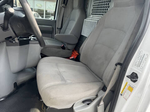 2014 Ford E-Series E-150