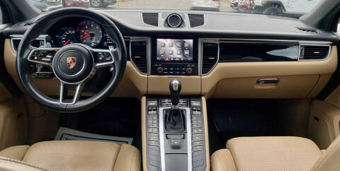 2017 Porsche Macan S