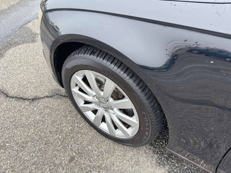 2010 Audi A4 2.0T quattro Premium Plus