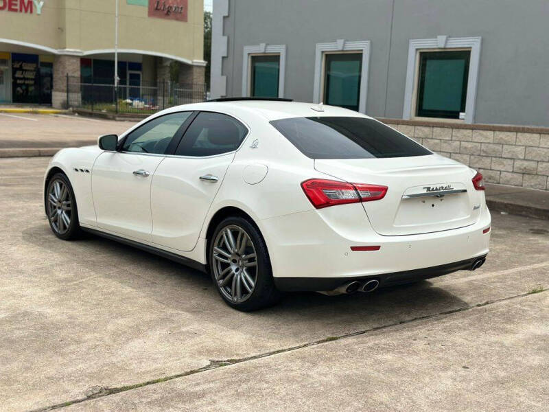 2017 Maserati Ghibli