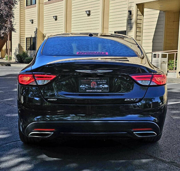 2016 Chrysler 200 S
