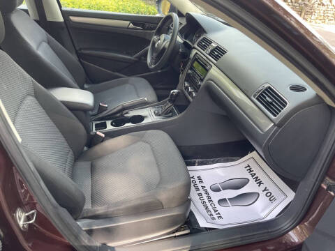 2012 Volkswagen Passat S PZEV