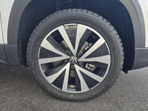 2022 Volkswagen Taos SE 4Motion