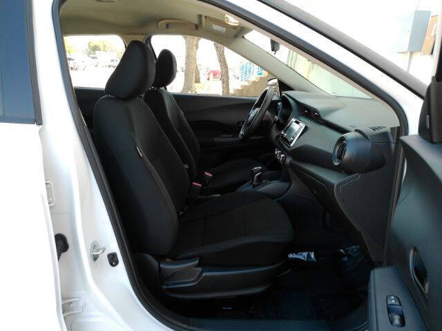 2024 Nissan Kicks S