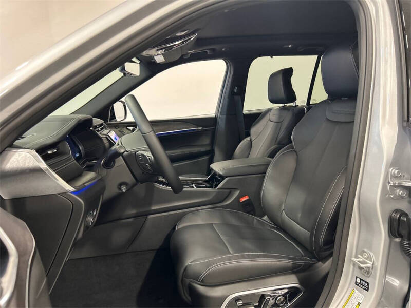 2025 Jeep Grand Cherokee Overland