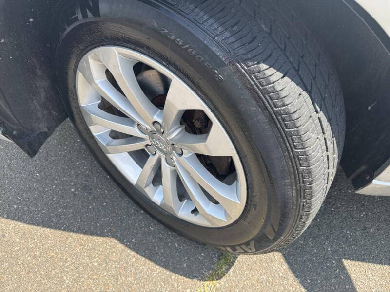 2011 Audi Q5 2.0T quattro Premium