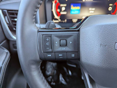 2025 Nissan Rogue Platinum