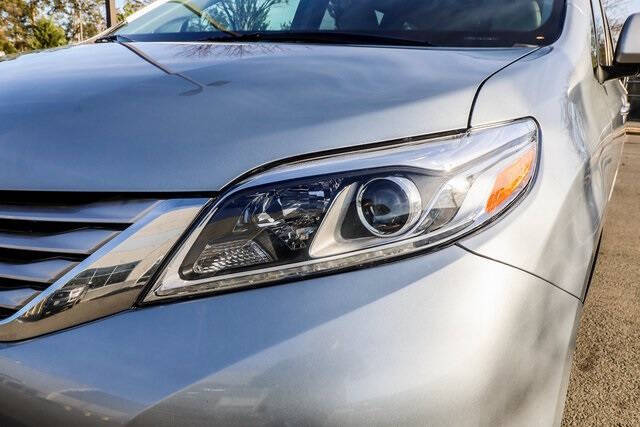 2015 Toyota Sienna Limited Premium 7-Passenger