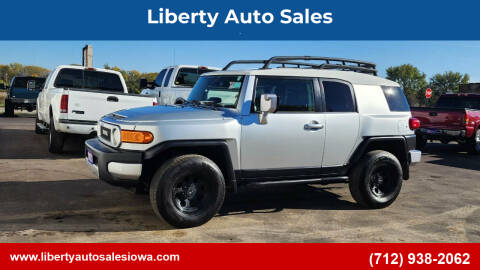 2007 Toyota FJ Cruiser for sale at Liberty Auto Sales in Merrill IA