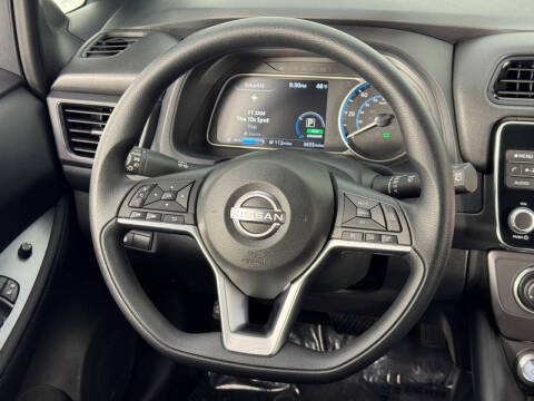2025 Nissan LEAF S