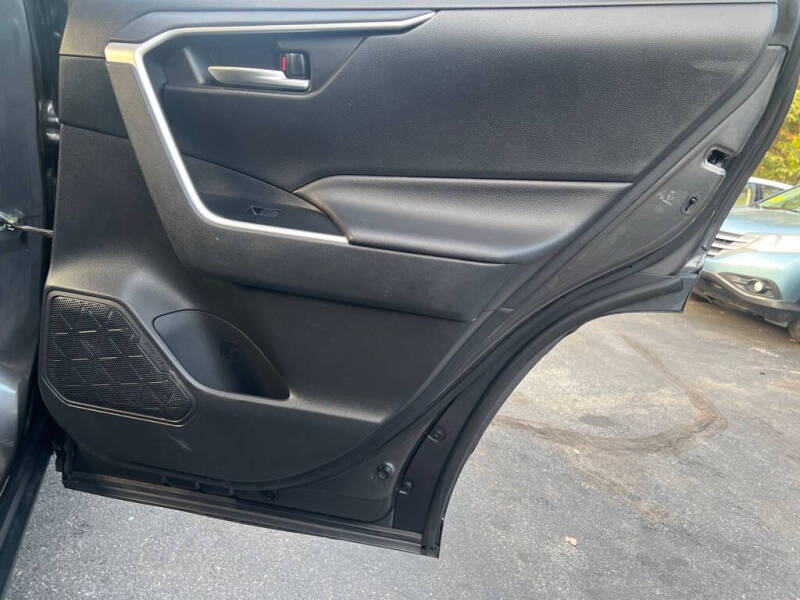 2021 Toyota RAV4 Hybrid XLE Premium