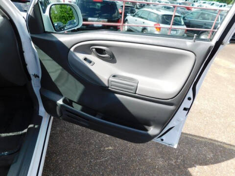 2003 Chevrolet Tracker LT