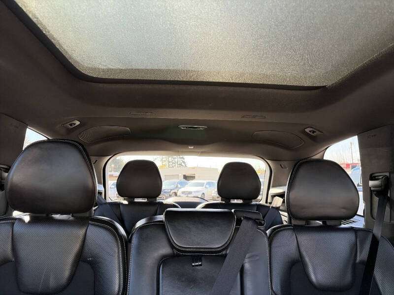 2016 Volvo XC90 T8 eAWD R-Design