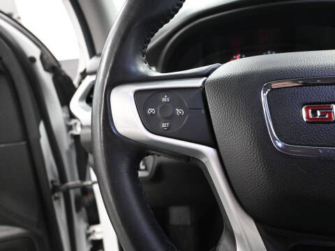 2017 GMC Acadia SLE-2