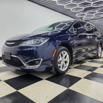 2018 Chrysler Pacifica Touring Plus