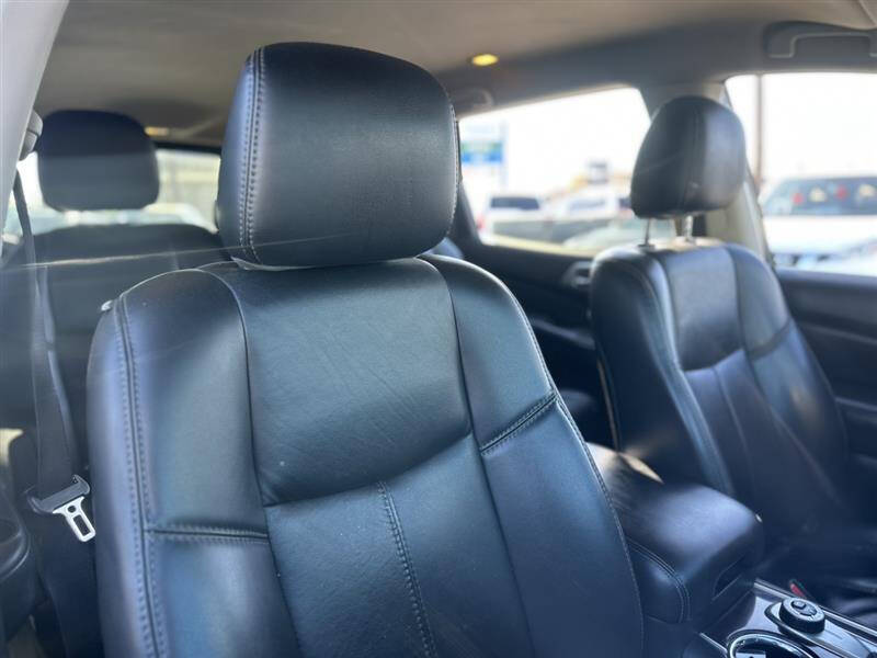 2015 Nissan Pathfinder SL