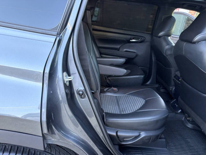 2021 Toyota Highlander XSE