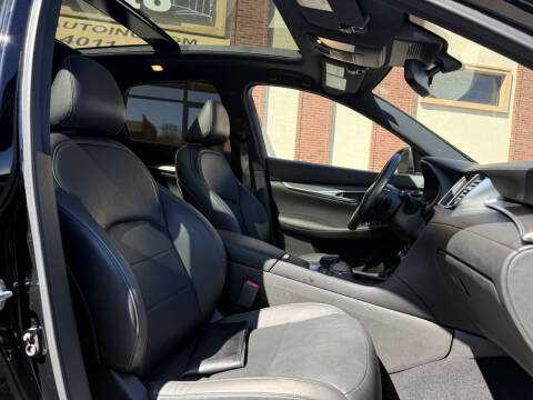 2022 Infiniti QX50 Luxe