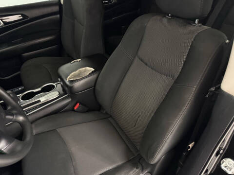 2020 Nissan Pathfinder S