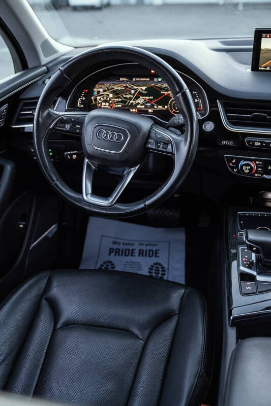 2019 Audi Q7 quattro Premium Plus 55 TFSI