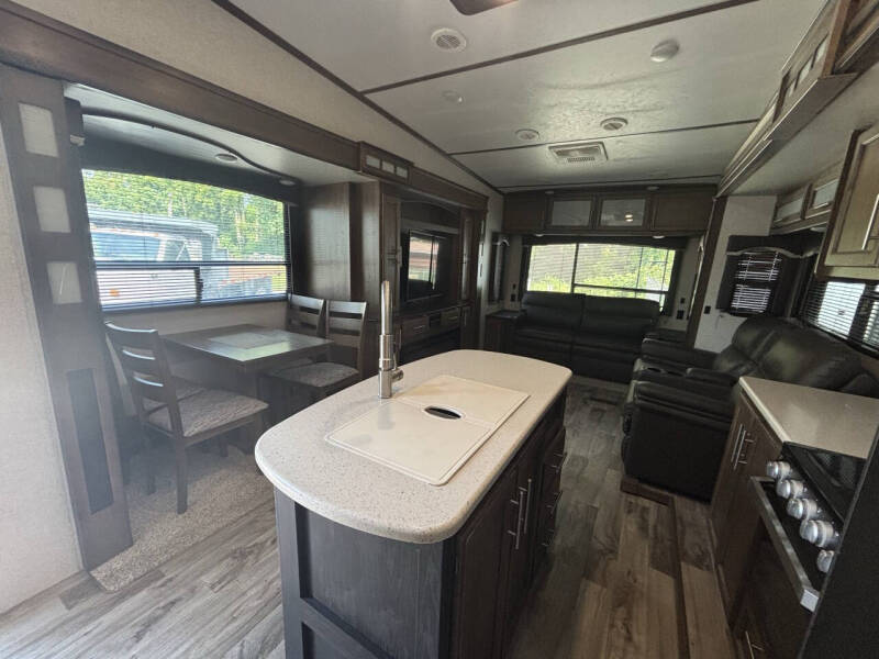 2019 Keystone RV COUGAR 338RLK