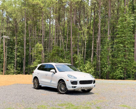 2017 Porsche Cayenne Platinum Edition