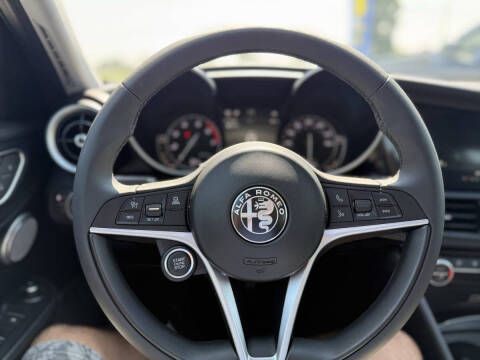 2019 Alfa Romeo Giulia Sport