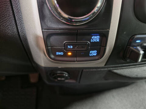 2017 RAM 1500 SLT