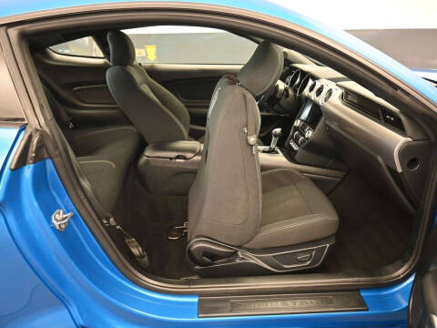 2020 Ford Mustang EcoBoost