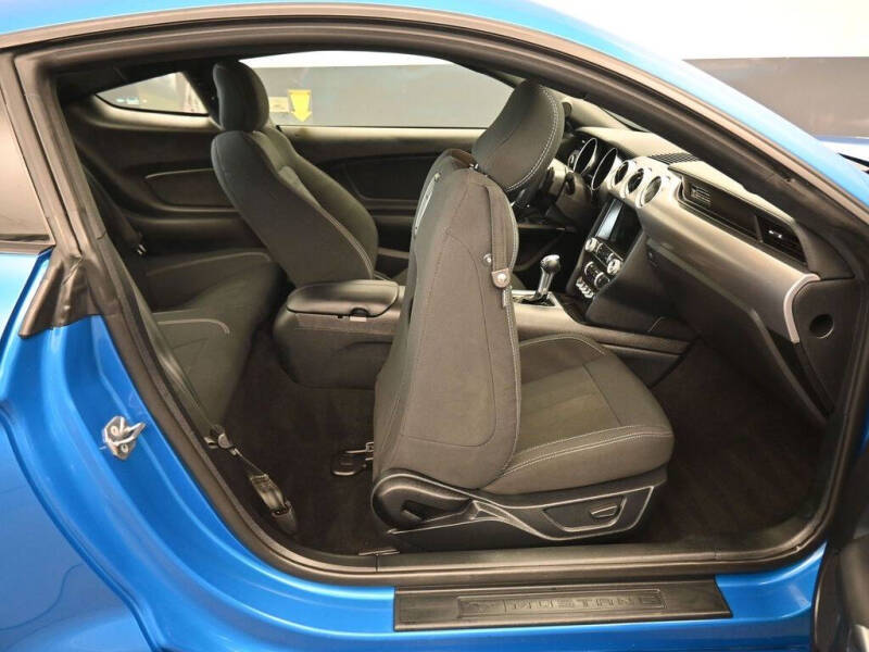 2020 Ford Mustang EcoBoost