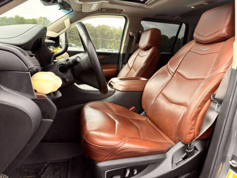 2019 Cadillac Escalade Luxury