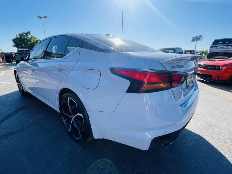 2024 Nissan Altima 2.5 SR