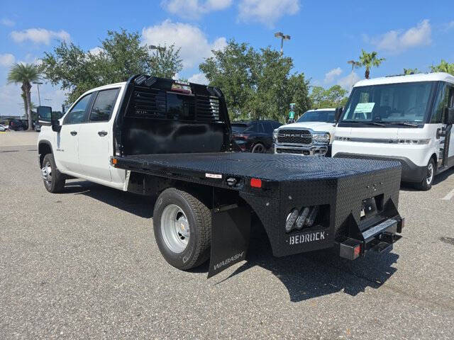 2024 Chevrolet Silverado 3500HD CC Work Truck