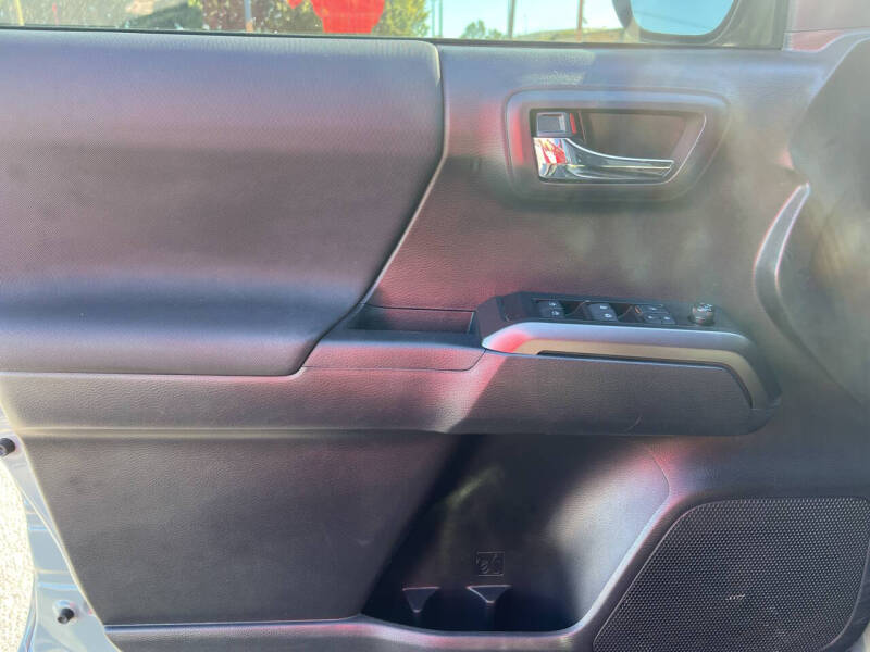 2022 Toyota Tacoma TRD Off-Road