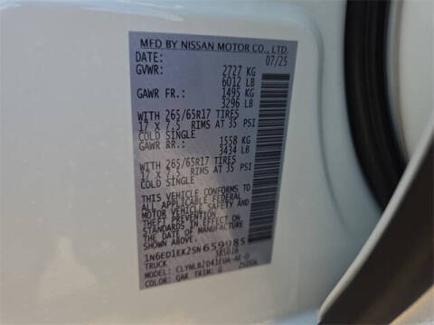 2025 Nissan Frontier SV