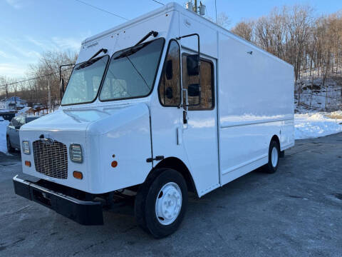 2021 Freightliner MT45 Chassis