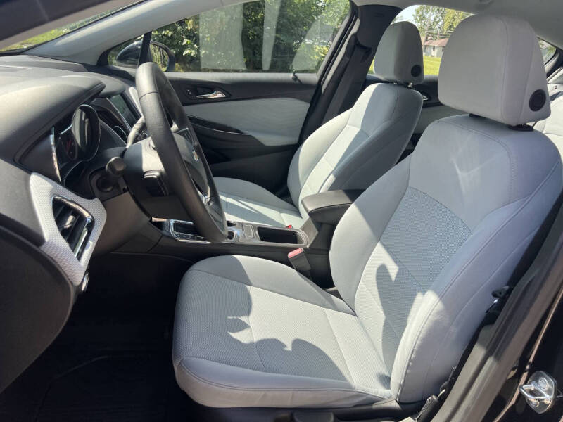 2019 Chevrolet Cruze LS