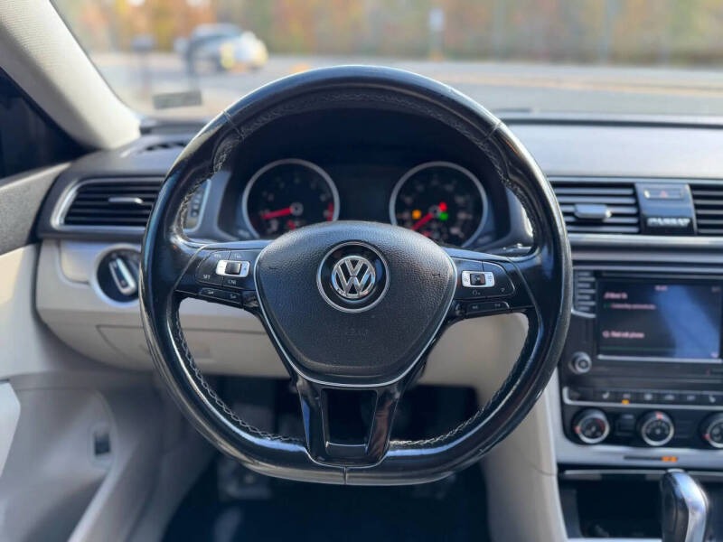 2019 Volkswagen Passat Wolfsburg