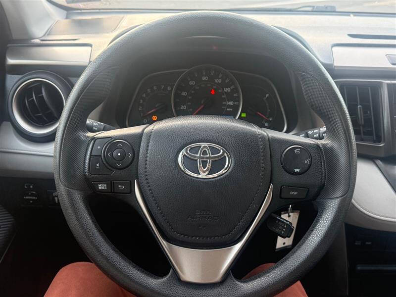 2015 Toyota RAV4 LE