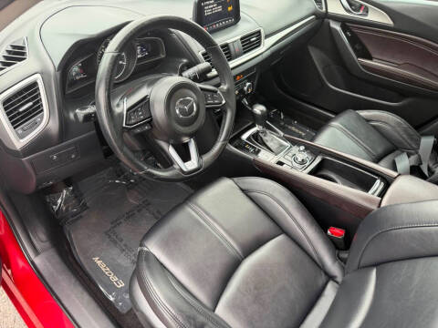 2017 Mazda MAZDA3 Touring