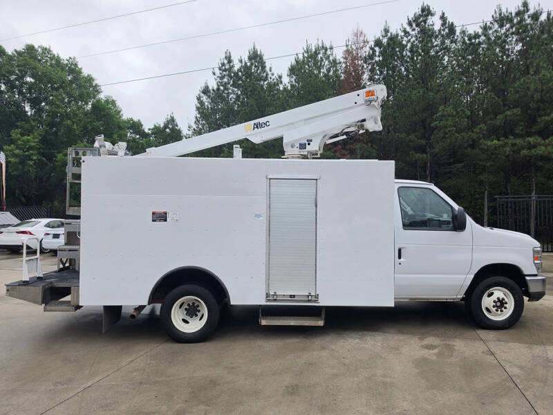 2019 Ford E-Series E-450 SD