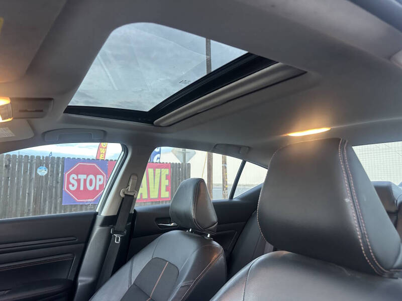 2020 Nissan Altima 2.5 SR